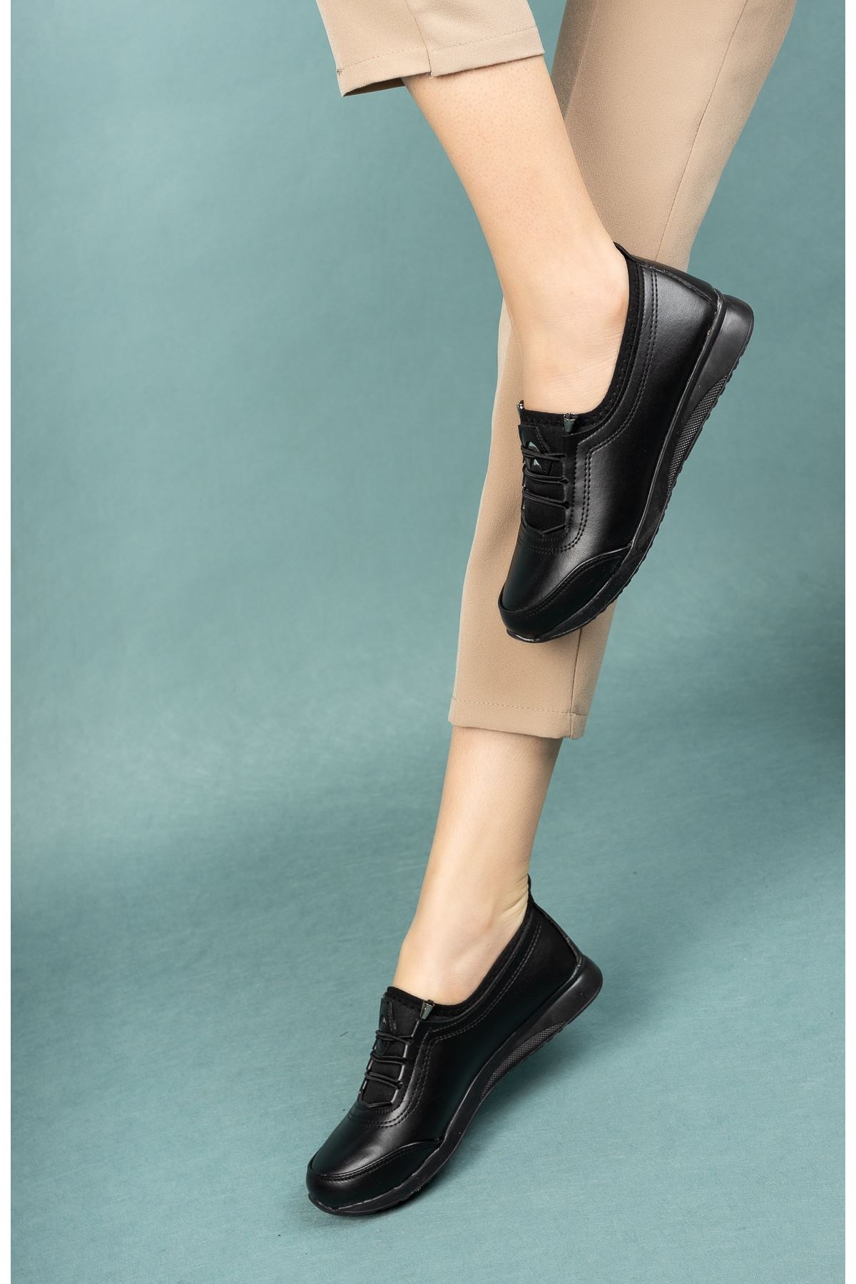 Ortopedik Taban Lastik Bağcıklı Siyah Cilt Ayakkabı