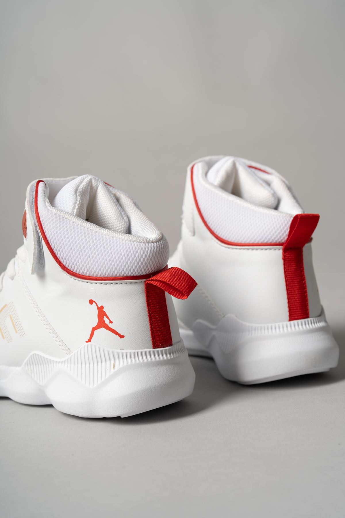 Düz Beyaz Cırtlı Çocuk Spor Ayakkabı