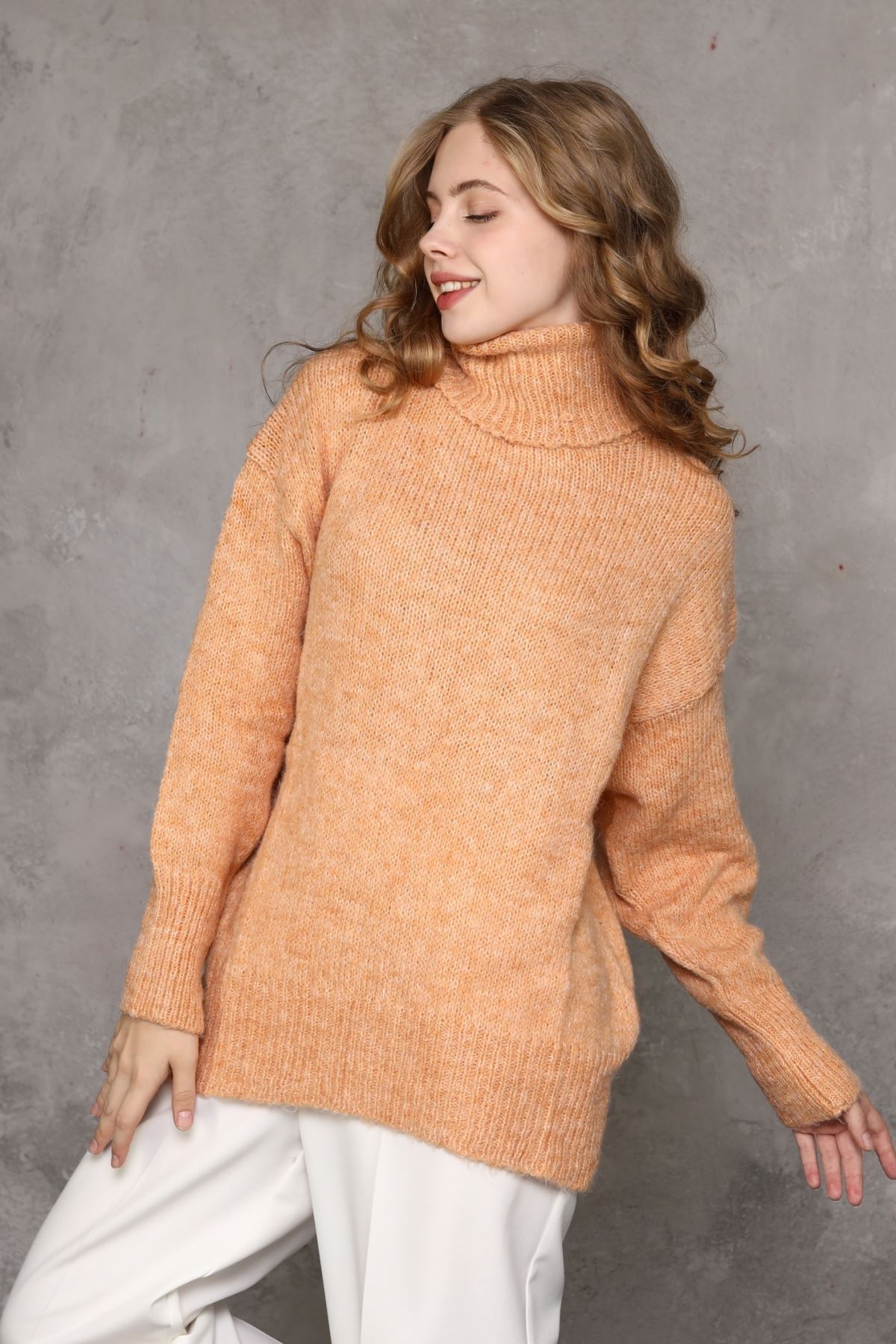 Full Heron Women's Knit Sweater