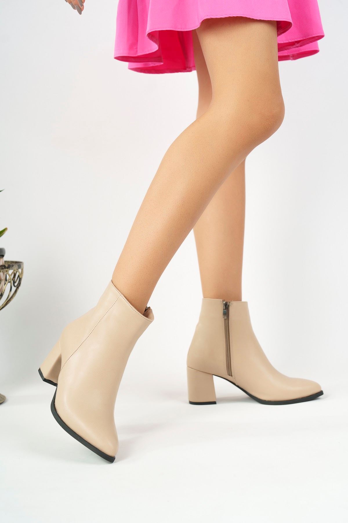 Pointed Mold Beige Skin Women's Boots