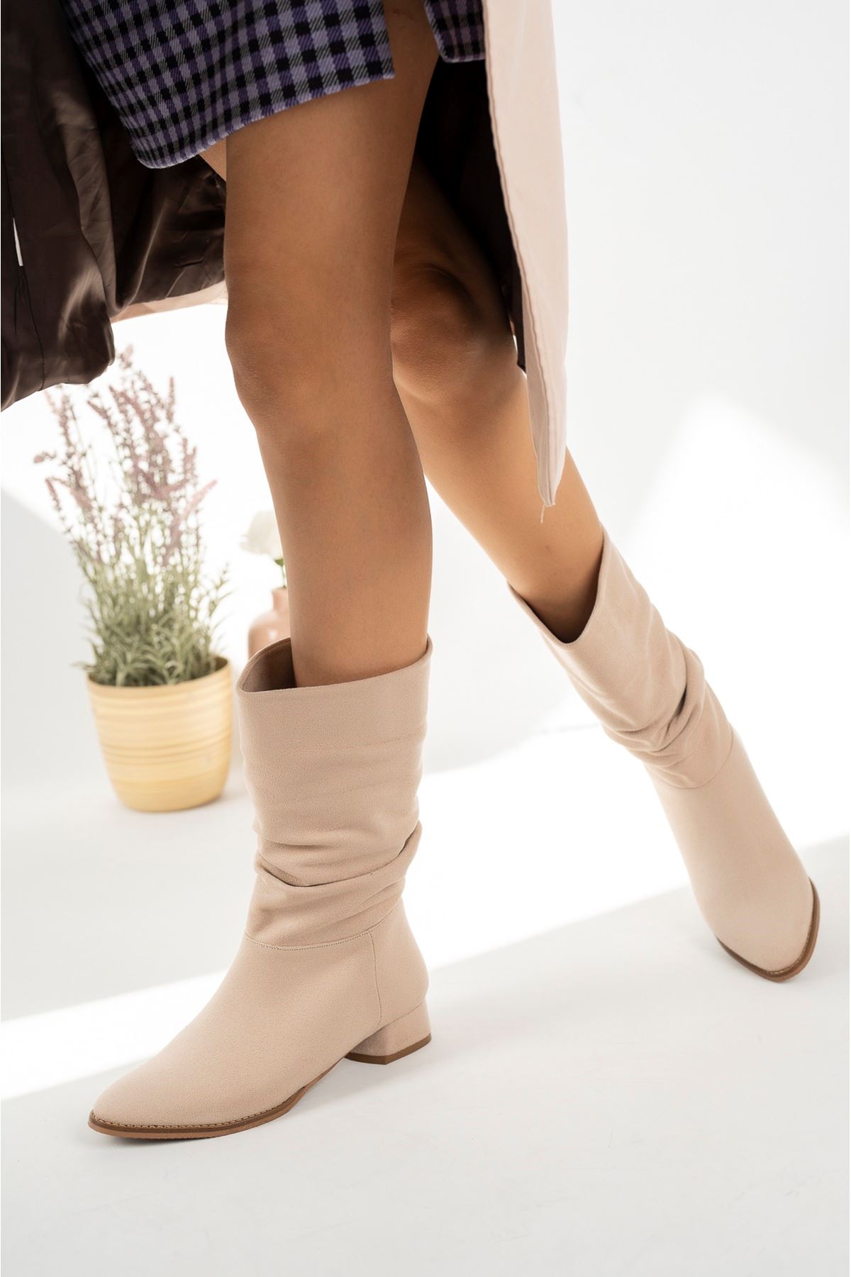Gusseted Beige Suede Women's Boots