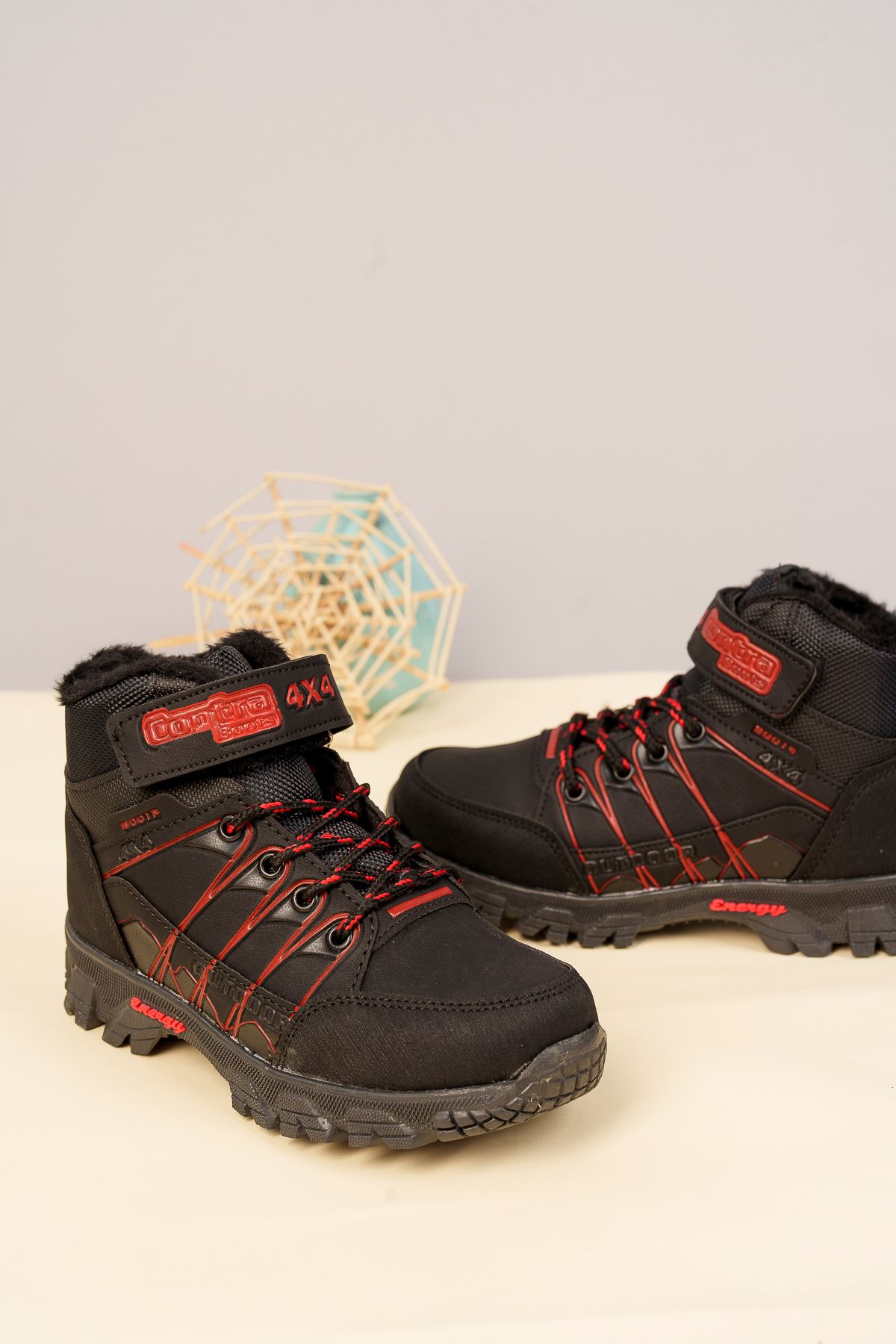 Unisex Kids Velcro Black Tracking Boots