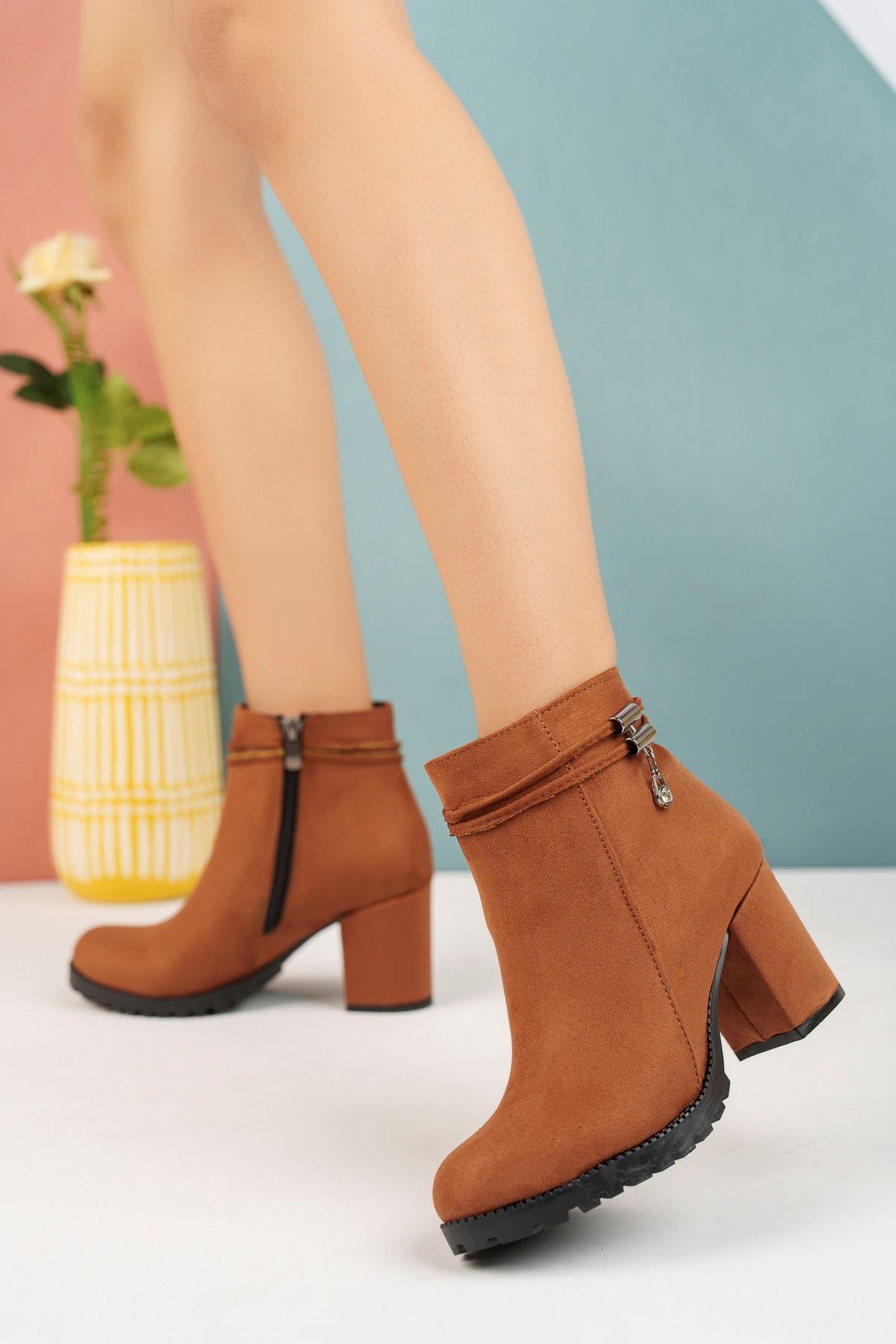 Taba Suede Women's Boots with Single Stone