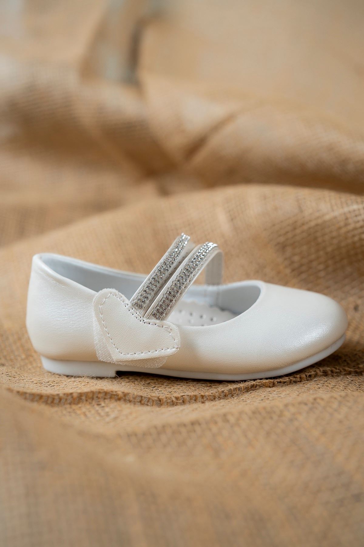 Çatal Baretli  Sedef Cilt Kız Bebe Ayakkabı