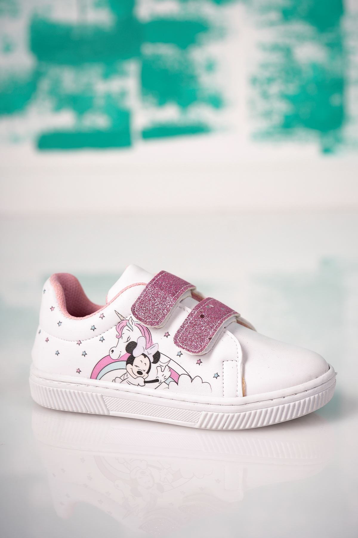 Powder Printed White Children's Shoes with Velcro Fastener