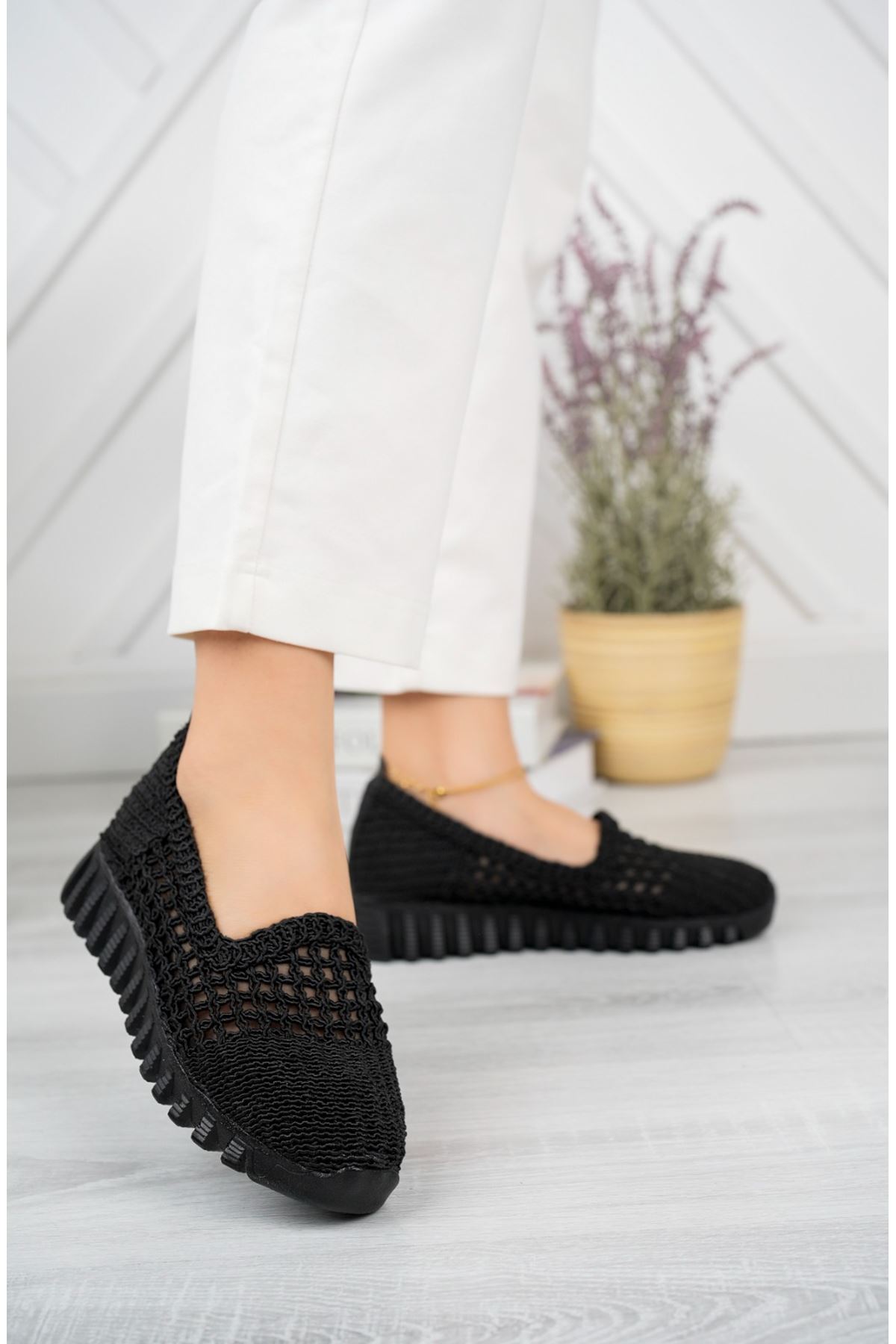 Black Braided Shoes - Online Giyim ve Ayakkabı Sitesi