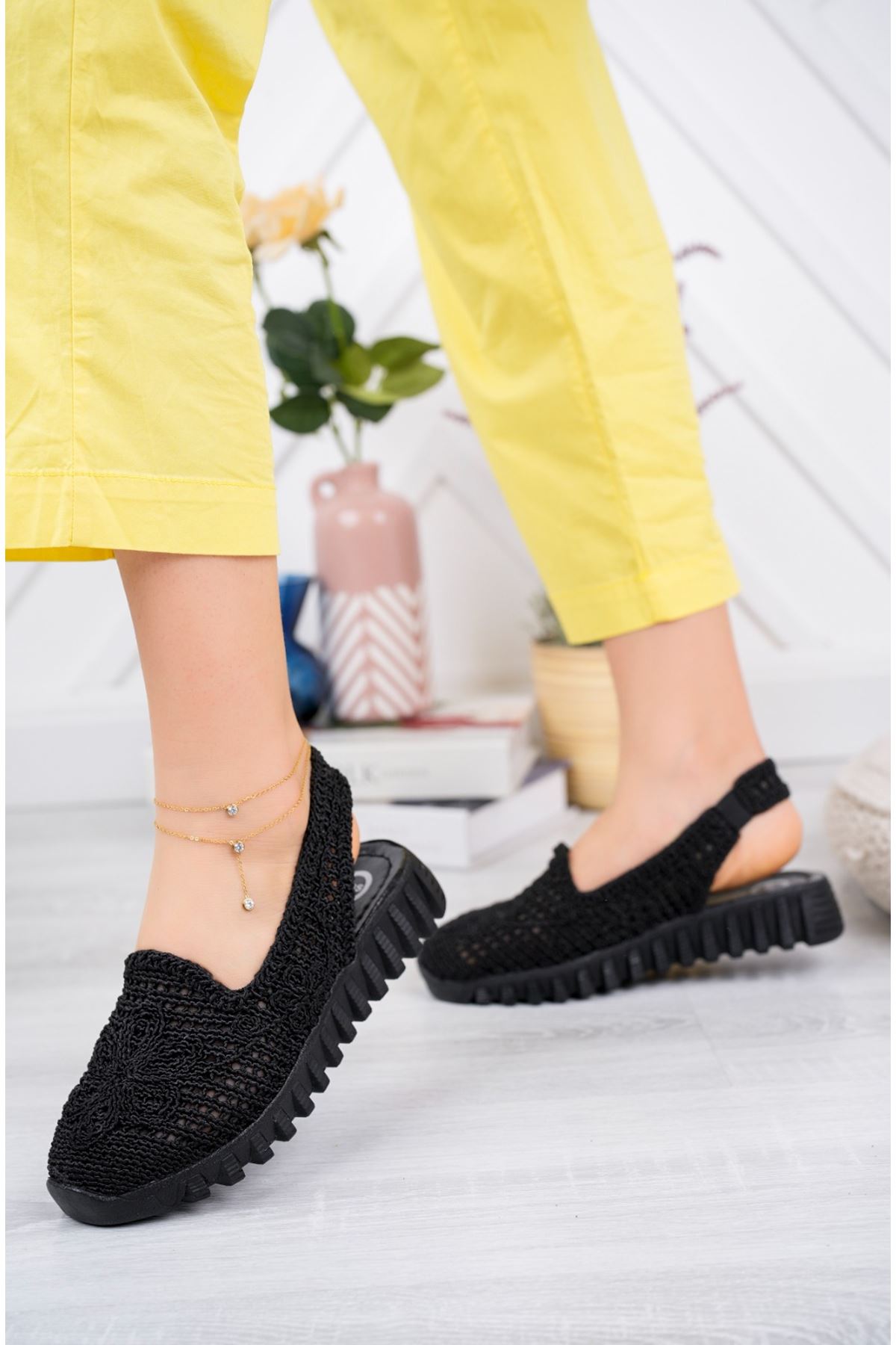 Black Braided Shoes with Open Back - Online Giyim ve Ayakkabı Sitesi