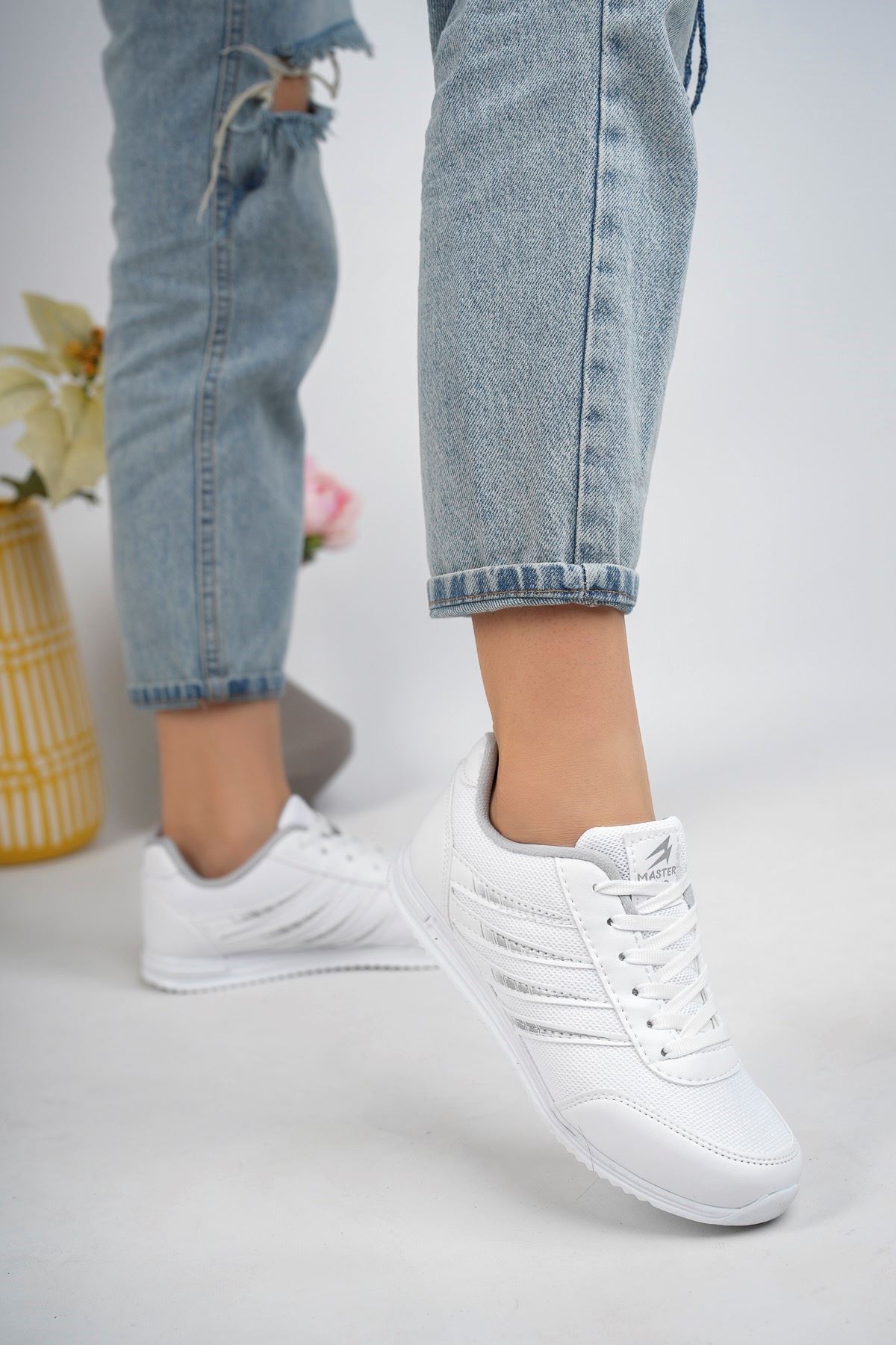 Lace-up Mesh White Women's Sneakers