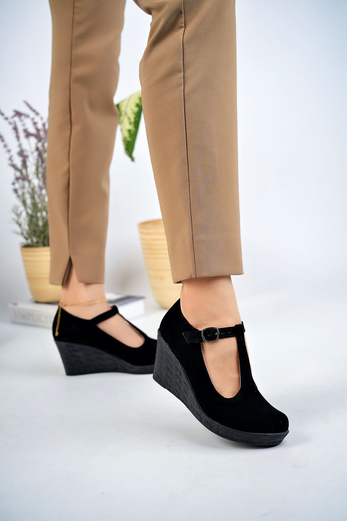 Suede shoes online outlet