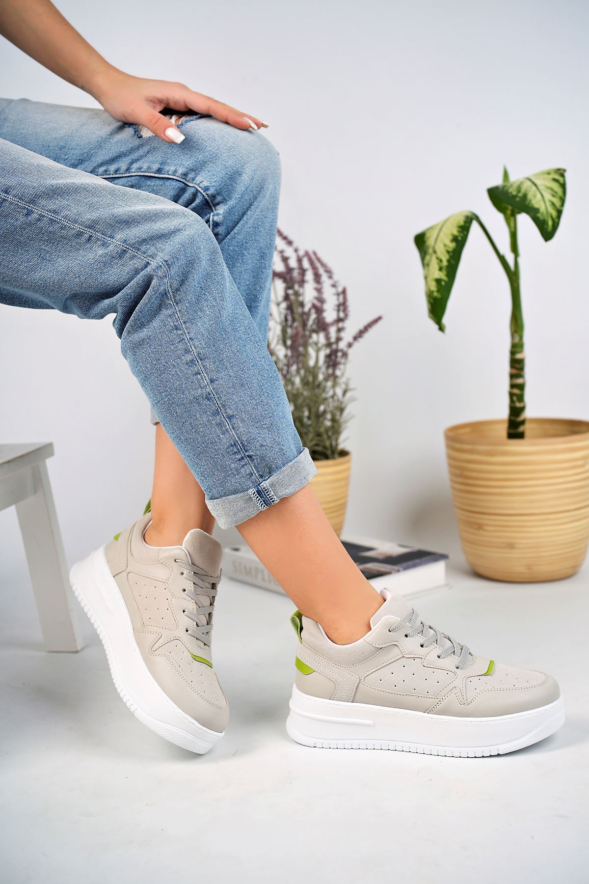 Gray Sneakers with Green Garnish