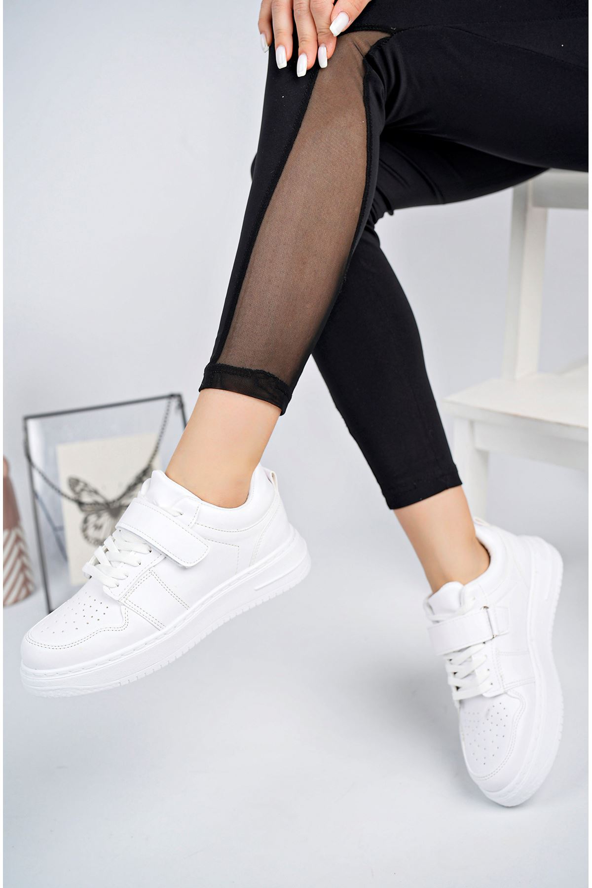 Low-top White Velcro Women's Sneakers