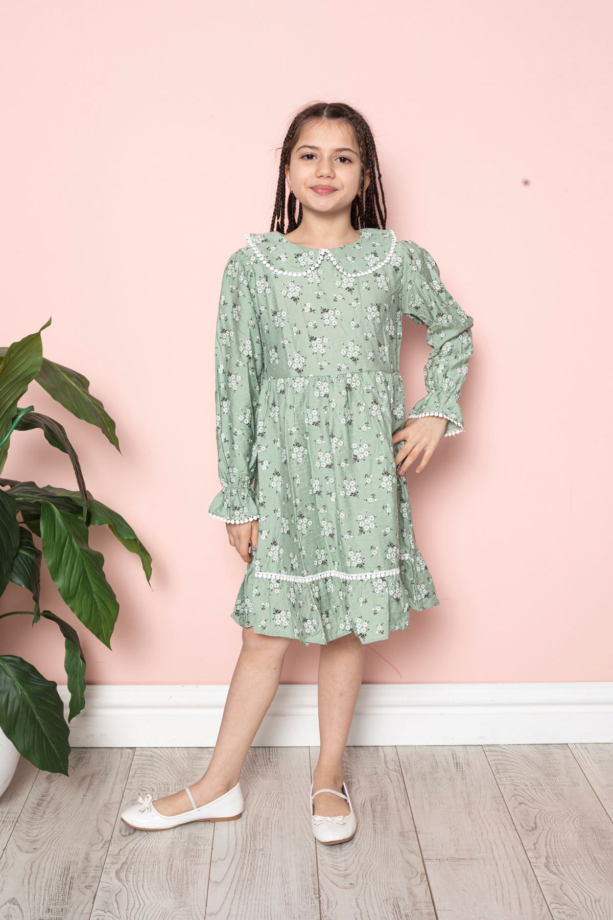 Floral Printed Crew Neck Girl's Dress