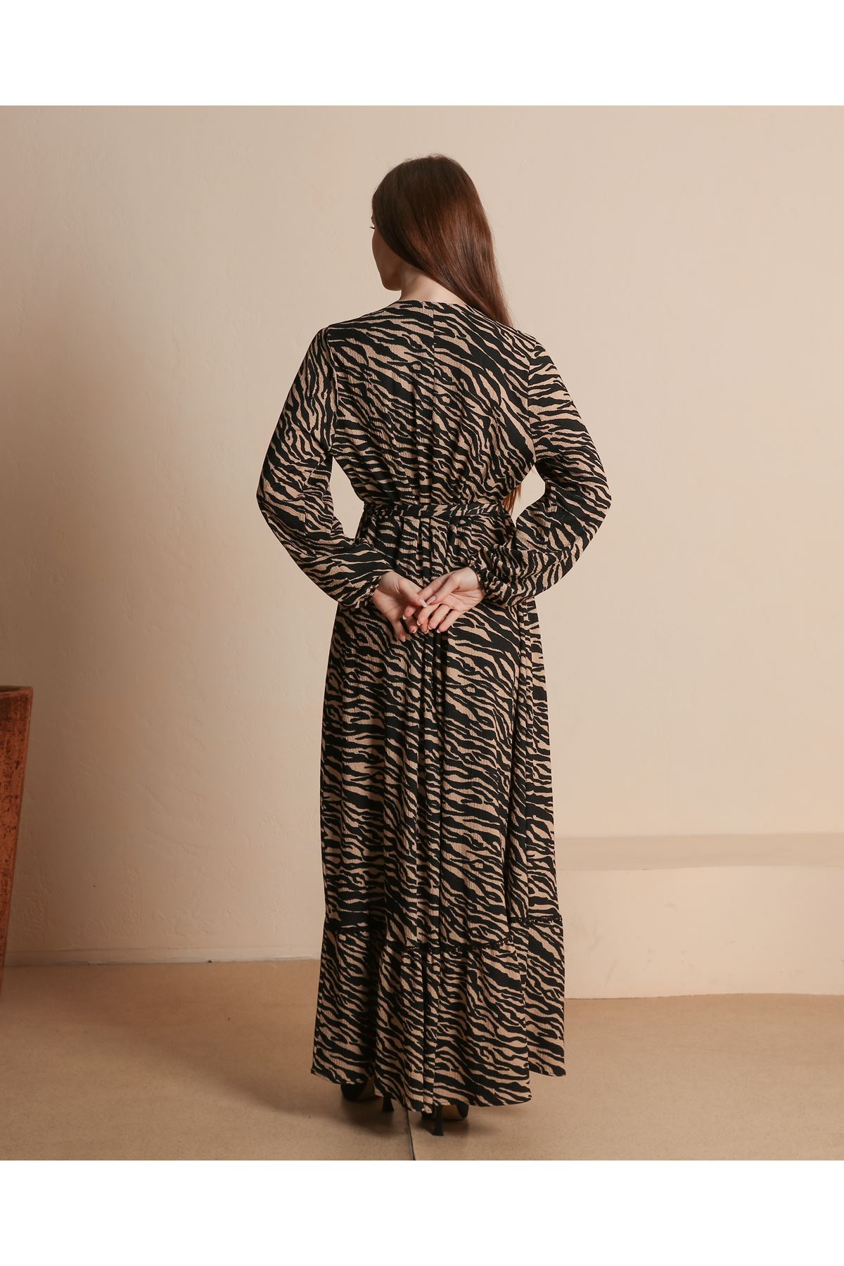 Zebra Desenli Beli Kemerli Kadın Elbise
