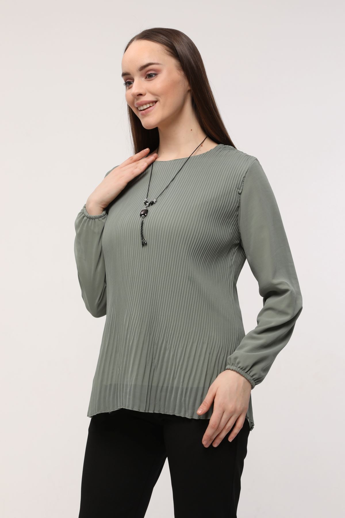 Chiffon Women's Blouse with Necklace