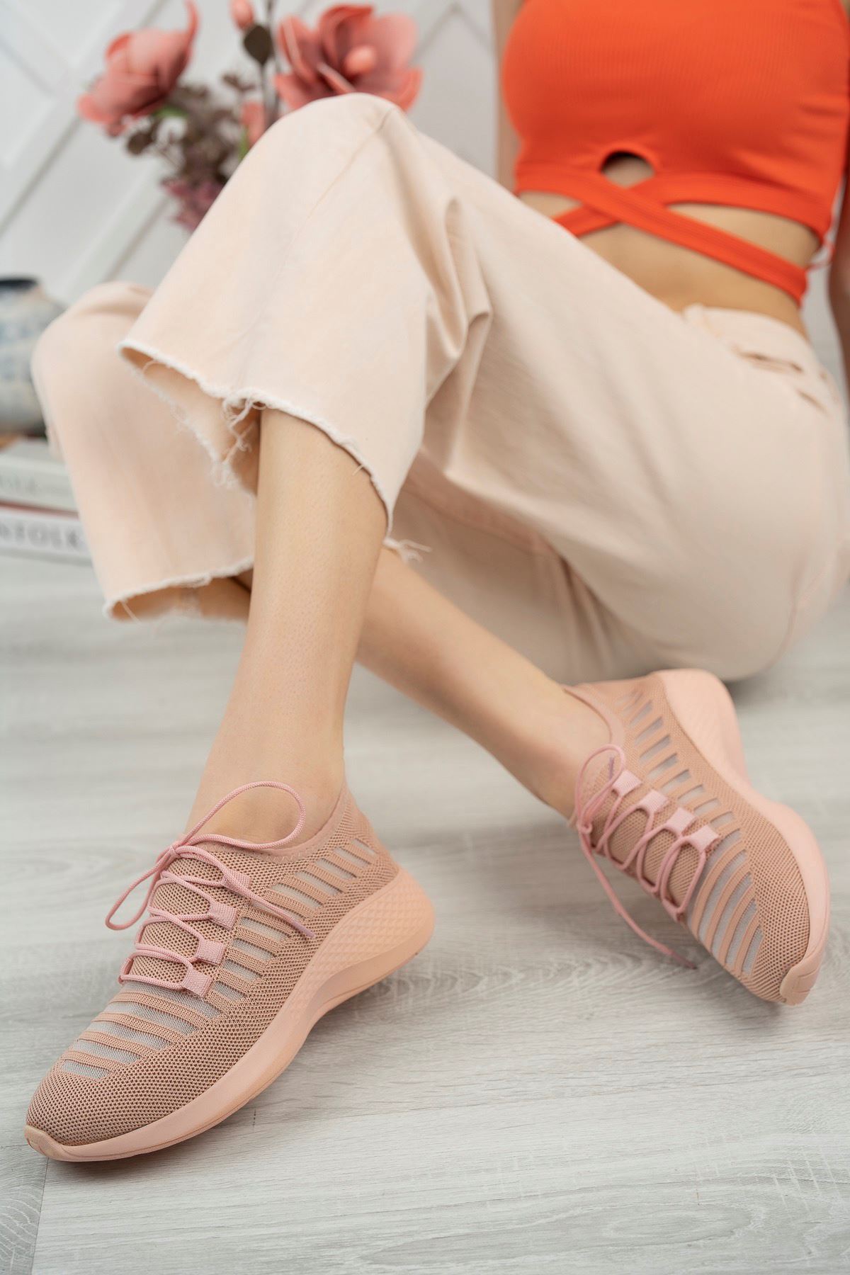 Fileli Bağcıklı Kadın Pudra Spor Ayakkabı