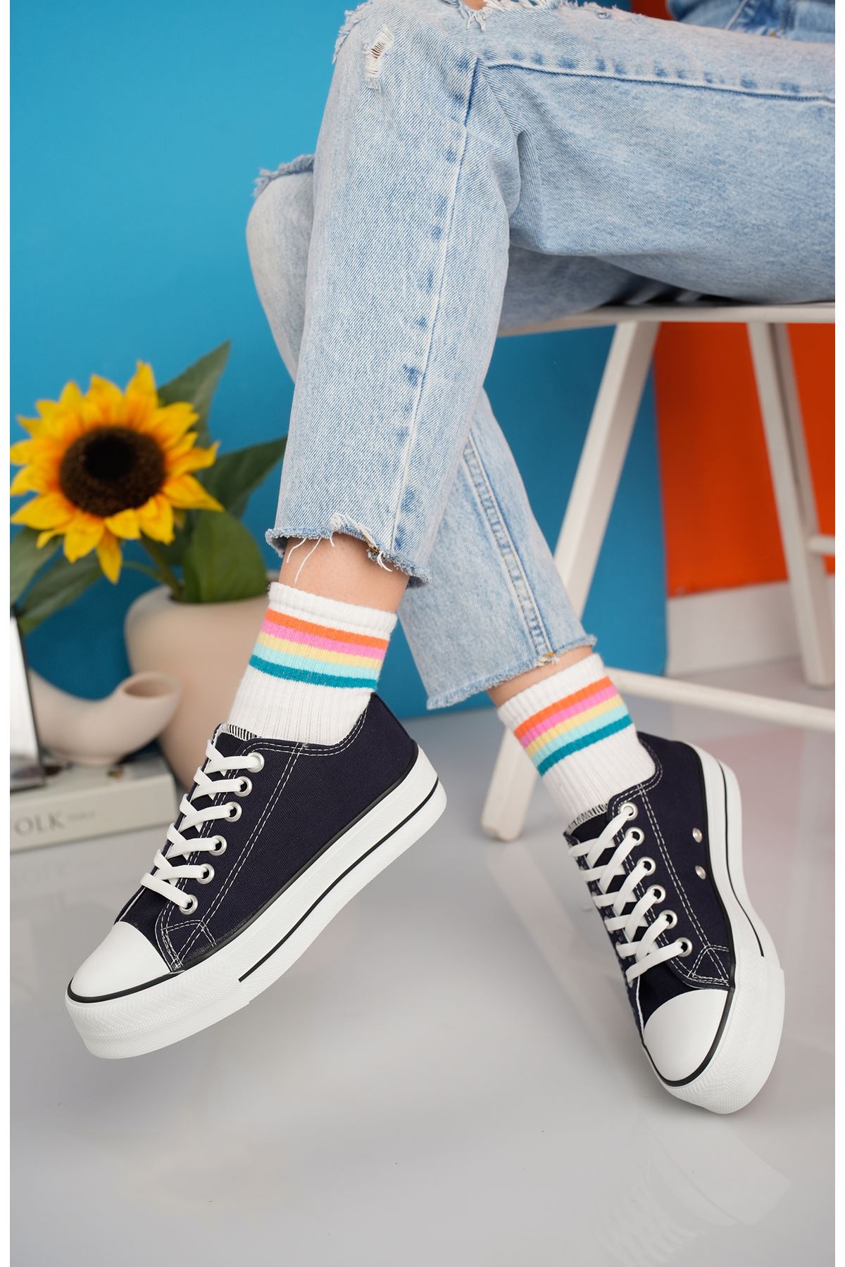 Thick Sole Short Navy Blue Linen Sneakers