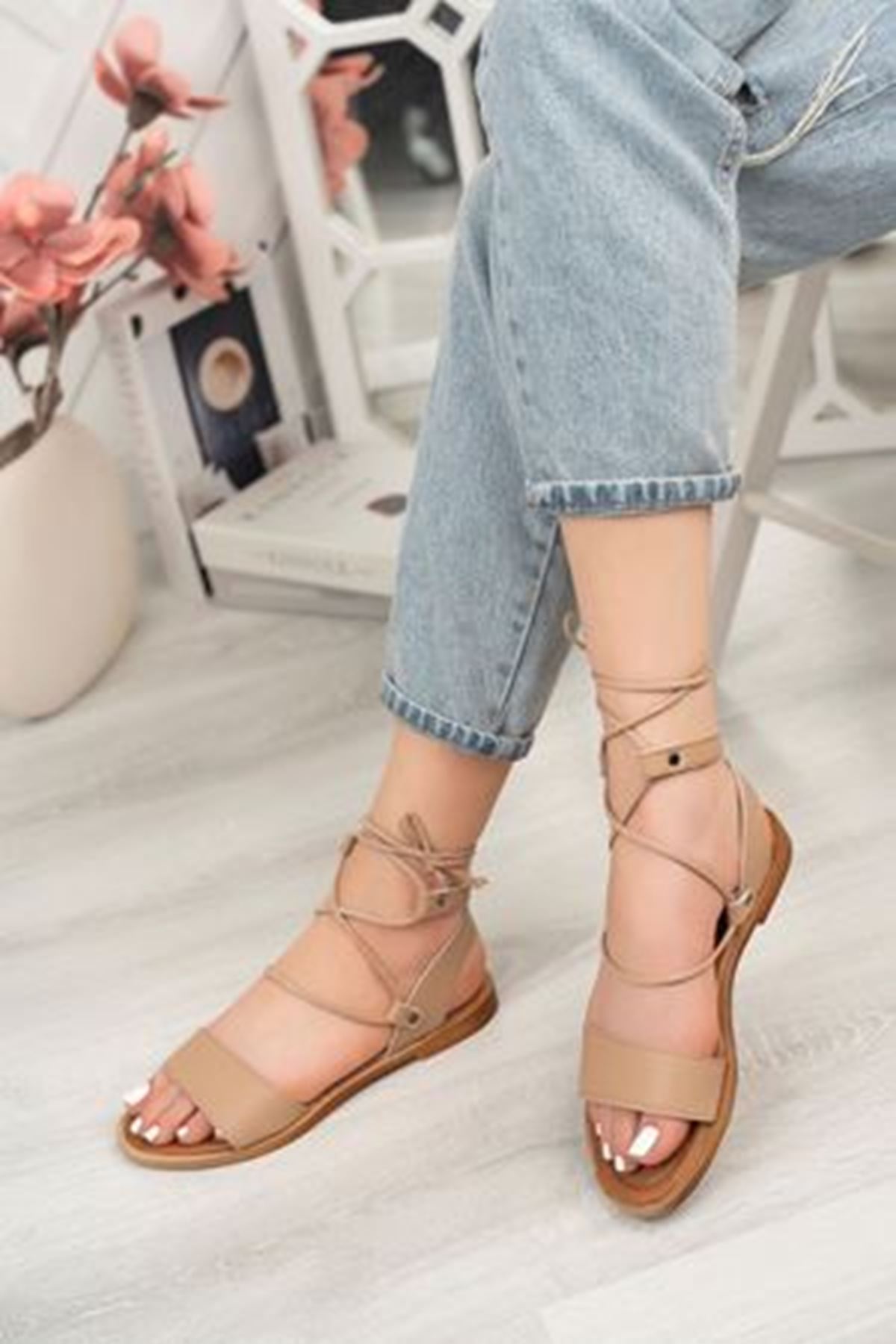 Single Strap Ankle Lace-up Cream Women's Sandals