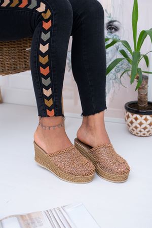 Closed Toe Braided Slippers