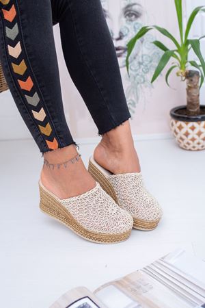 Closed Toe Braided Slippers