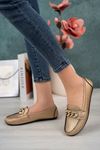 Women's Babet with Chain Front