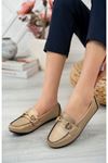 Women's Front Buckle Babet
