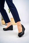 Padded Sole Low Cut Black Skin Shoes