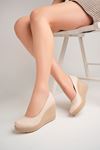 Padded Sole Low-cut Cream IRM Skin Shoes