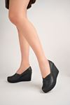 Padded Sole Cross Model Black Skin Shoes