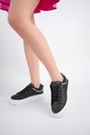 Dolgu Topuk Siyah Tabanı Beyaz Kadın Ayakkabı